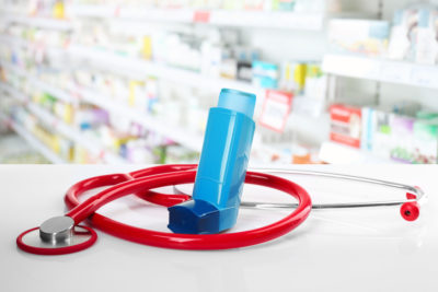 Ist eine Kortikosteroidtherapie bei der COPD noch erlaubt oder ist sie schon ein Kunstfehler? Nachfolgend die wichtigsten Argumente für und gegen den Einsatz von Kortikosteroiden bei der COPD.