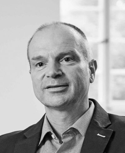 Dr. Thorsten Bracher