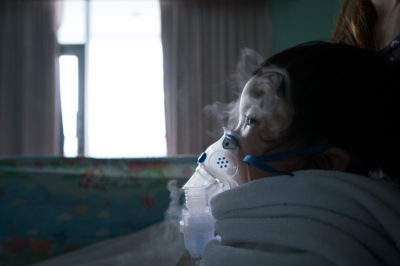 Asthma ist die häufigste chronische Erkrankung im Kindesalter. In den Leitlinien und in den DMP-Richtlinien gibt es einige Neuerungen zur Therapie dieser Erkrankung.