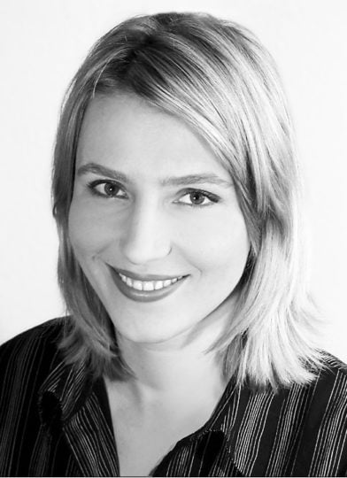 Dr. Juliana Petersen