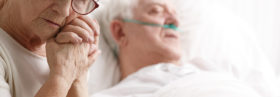 Wachkoma Patient mit Angehoeriger