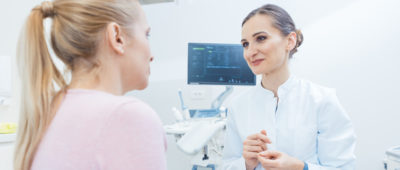 Bei einer latenten oder manifesten Funktionsstörung der Schilddrüse sollte die verursachende Erkrankung diagnostiziert und therapiert werden. Für eine Therapie mit L-Thyroxin bei TSH-Werten zwischen 2,5 und 4 mIU/l, insbesondere bei Schilddrüsengesunden, gibt es derzeit keine wissenschaftliche Evidenz.