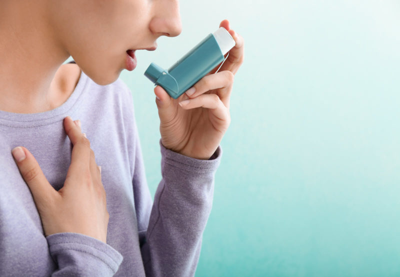 Die Palette der Inhalativa zur Therapie von Asthma oder COPD ist nahezu unüberschaubar geworden. Hausarzt Dr. Baptiste Frize hat deshalb eine Praxishilfe erstellt, die er nun um neue Preise aktualisiert hat. 