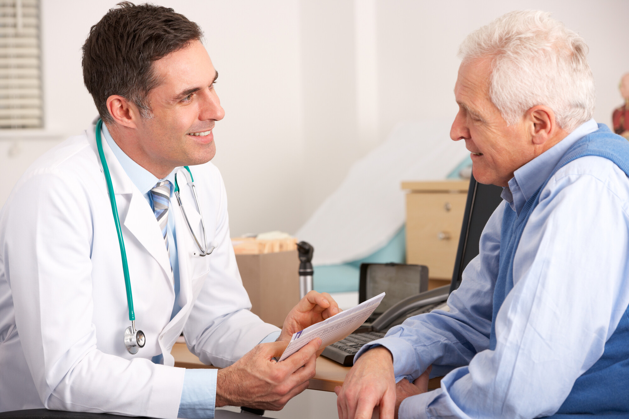 Rezepturarzneimittel spielen eine wichtige Rolle in der Versorgung der Patienten, denn sie können individuell für einen Patienten hergestellt werden. Behandlungslücken können geschlossen werden, wenn kein geeignetes Fertigarzneimittel zur Verfügung steht. Das gibt es zu beachten.